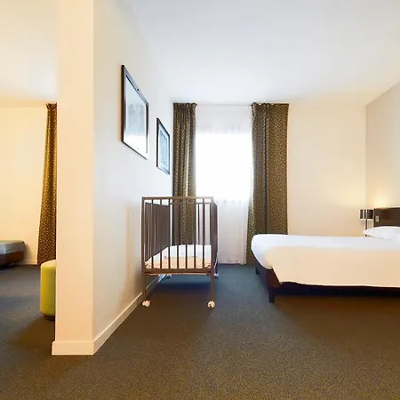 Kyriad Orly Aeroport - Mons Hotel