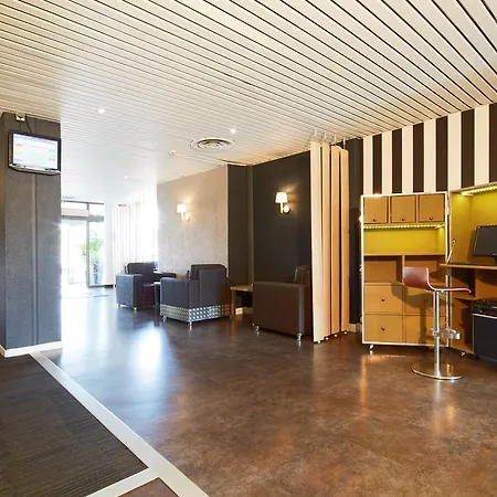 Ξενοδοχείο Kyriad Orly Aeroport - Mons 3*