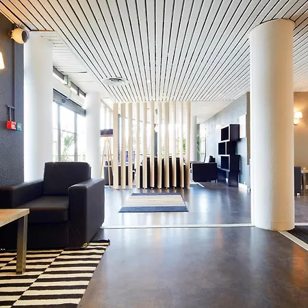 Kyriad Orly Aeroport - Mons 3* Ατίς-Μονς