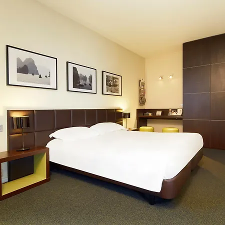 Kyriad Orly Aeroport - Mons 3* Ατίς-Μονς