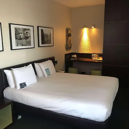 Kyriad Orly Aeroport - Mons 3* Ατίς-Μονς