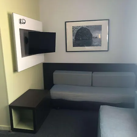 Kyriad Orly Aeroport - Mons Hotel 3*