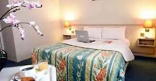 Kyriad Orly Aeroport - Mons 3* Athis-Mons